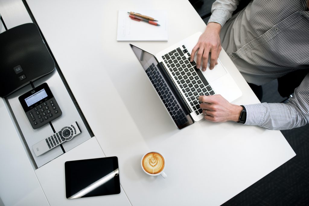 pagar contenidos medios comunicacion